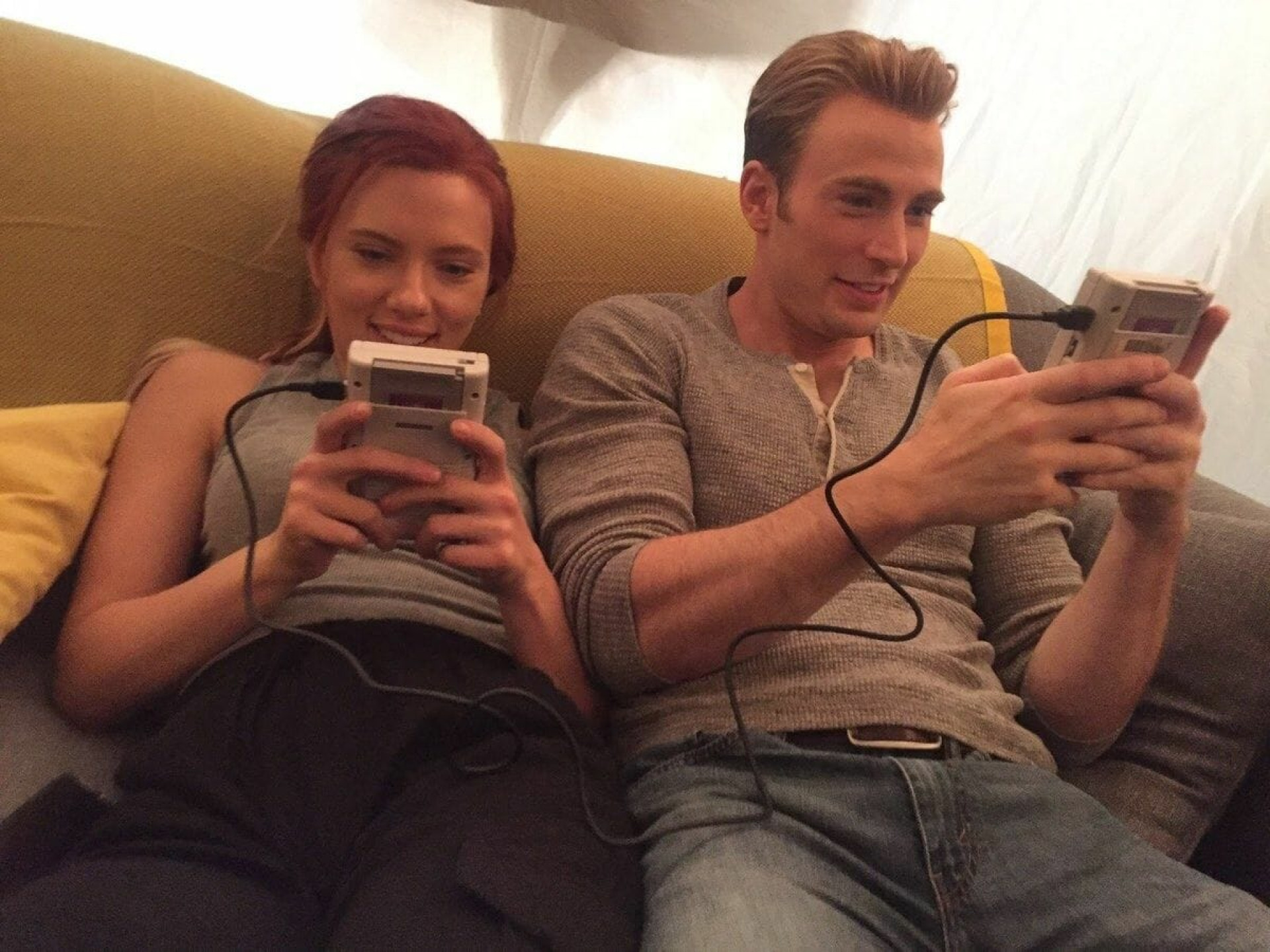 chris-evans-scarlett-johansson