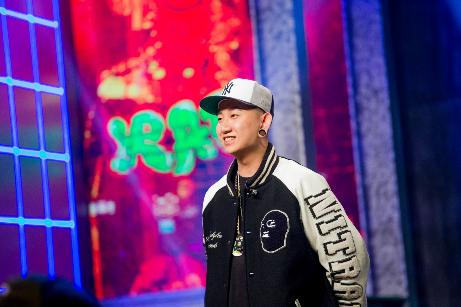六強選手YoungLee