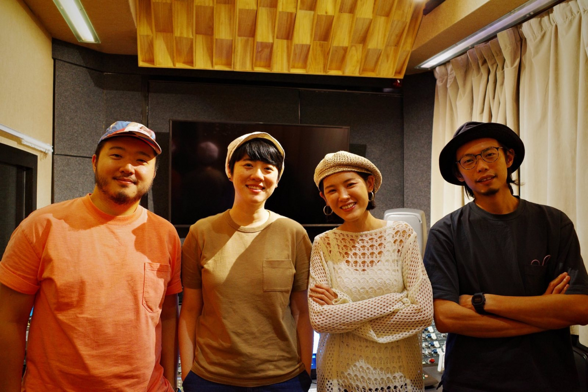 圖二：左起 陳詠謙、岑寧兒、陳蕾 、Mike Orange