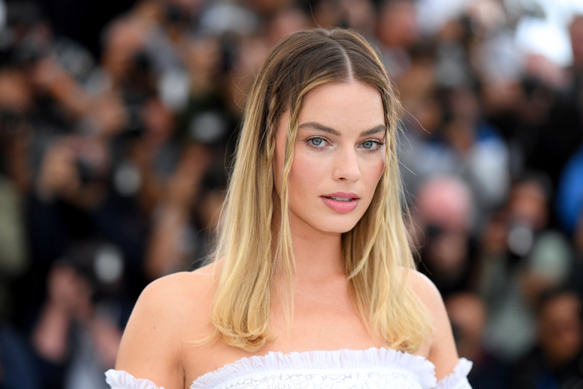 Margot-Robbie-1