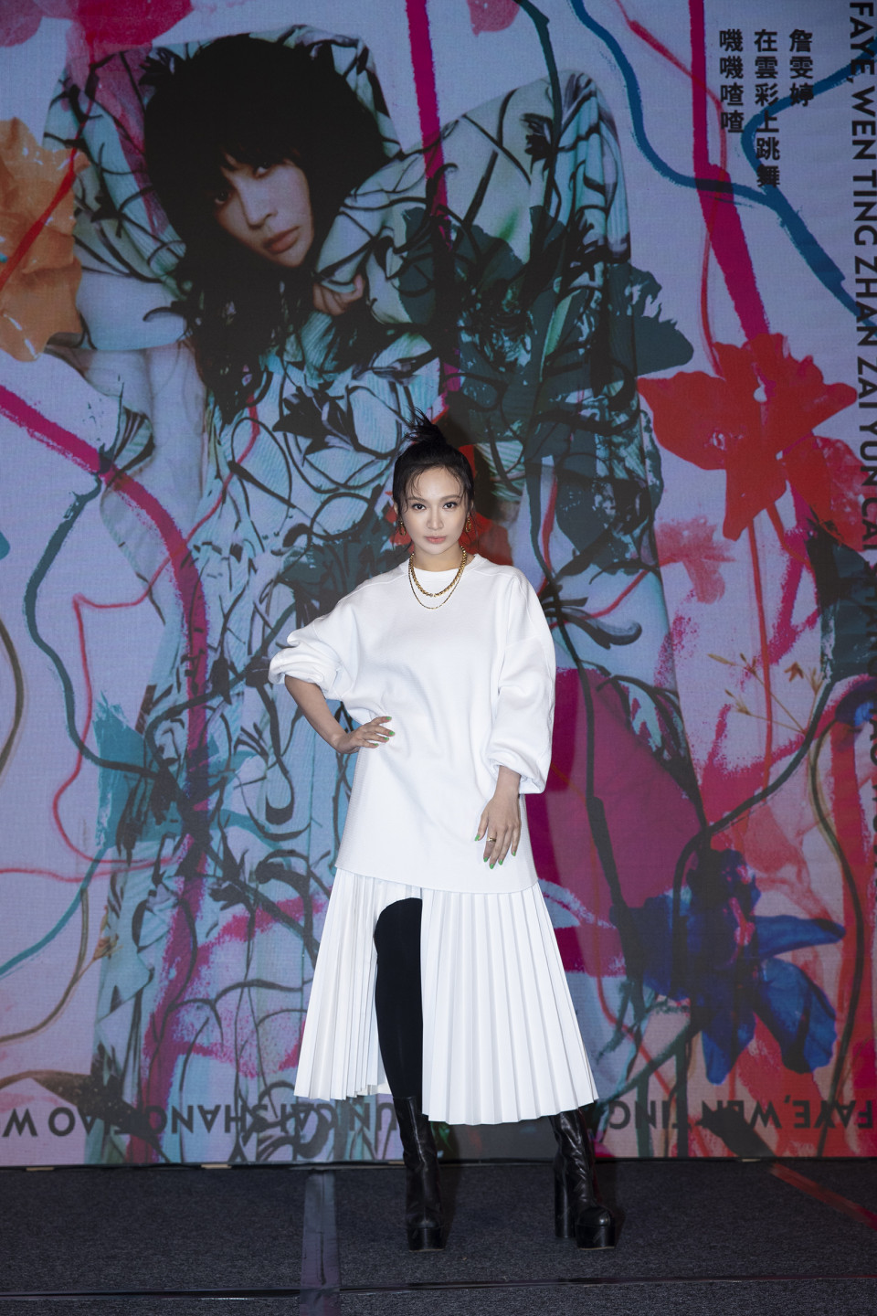 Faye詹雯婷發行《Faye詹雯婷 在雲彩上跳舞 嘰嘰喳喳》