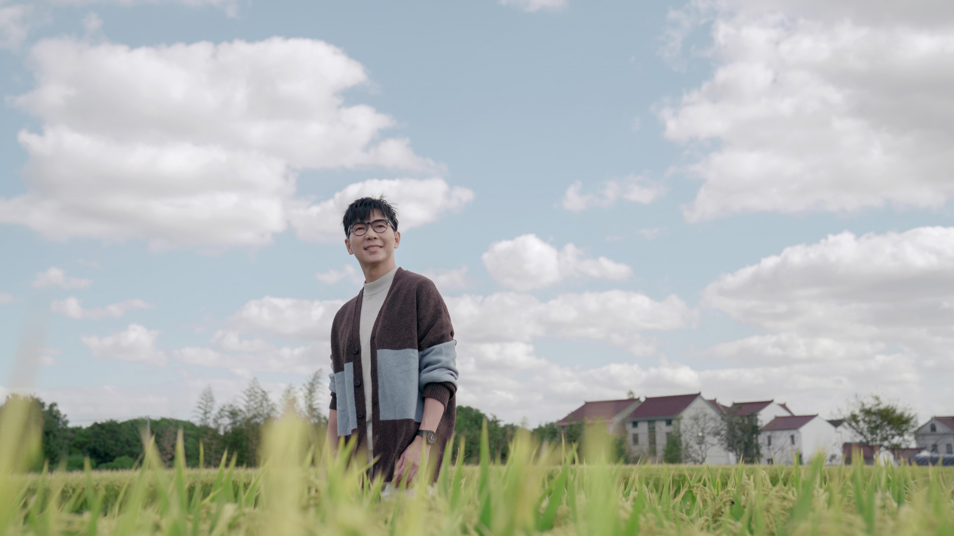 品冠許下新年新願望,希望新的一年能開大型演唱會、推出新專輯(照片提供:種子音樂)