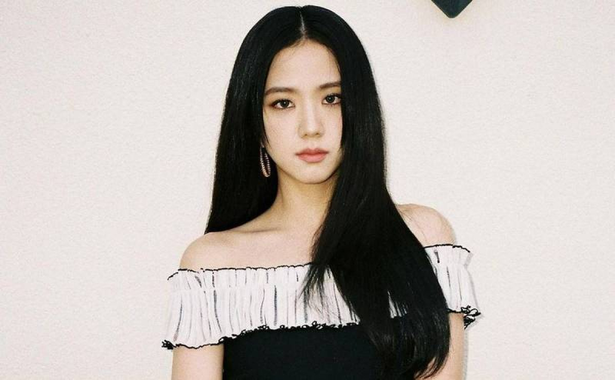 Jisoo 甜曝兒時嫩照慶祝 27 歲生日！粉絲喊：從小美到大