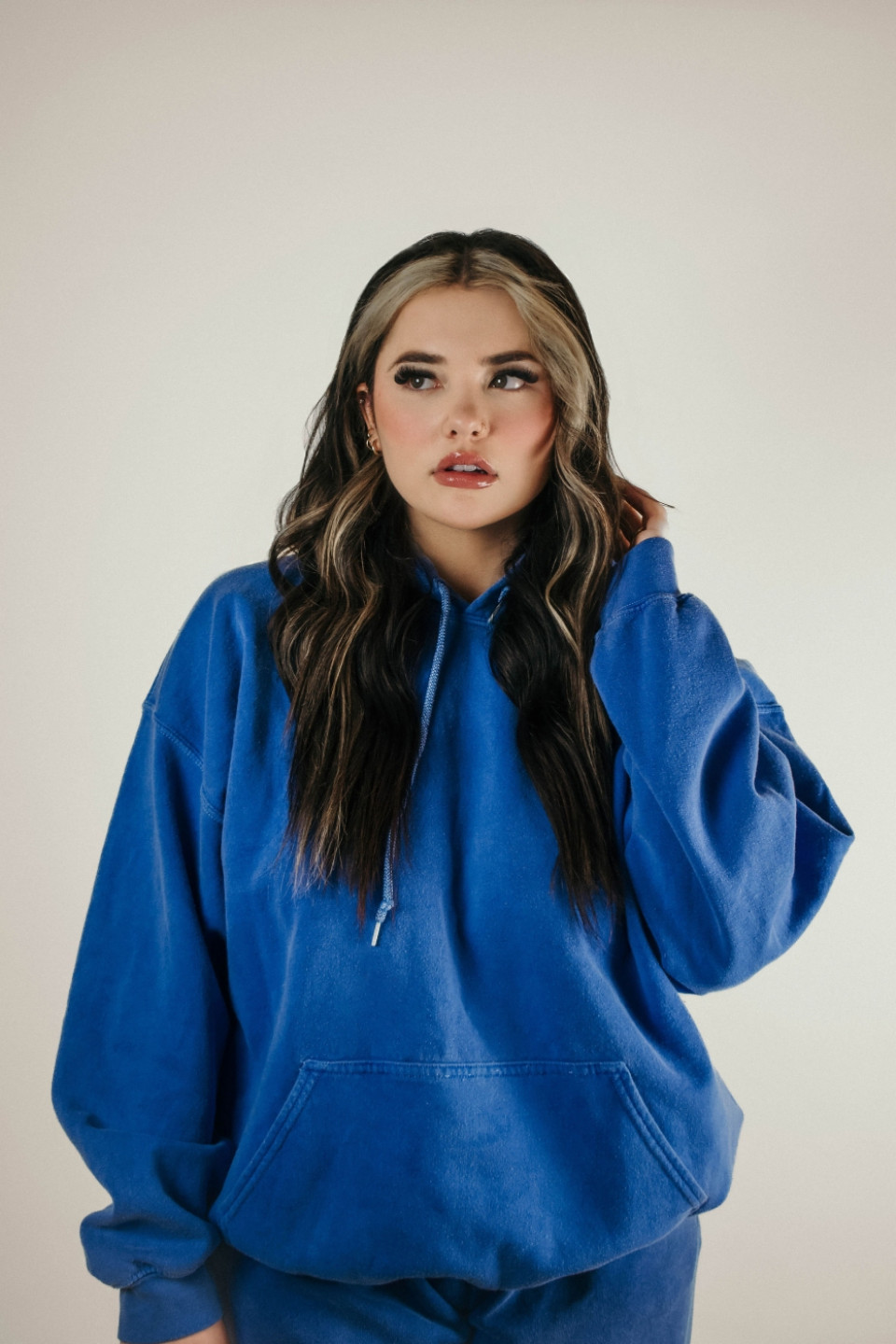 蘿菕 - 環球音樂提供1