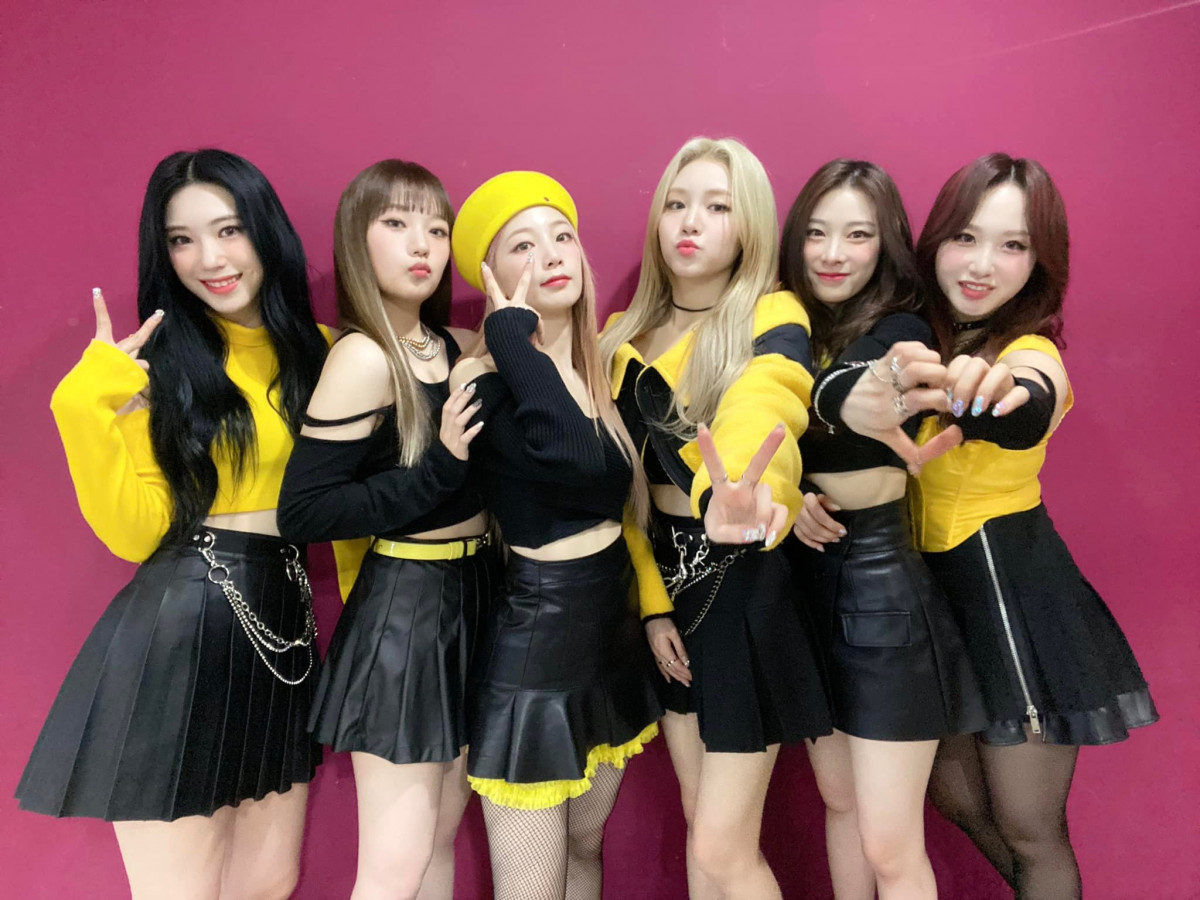 【THE SHOW】Rocket Punch以夢幻黃色氛圍感 展現聚光燈下走秀的滿滿自信感