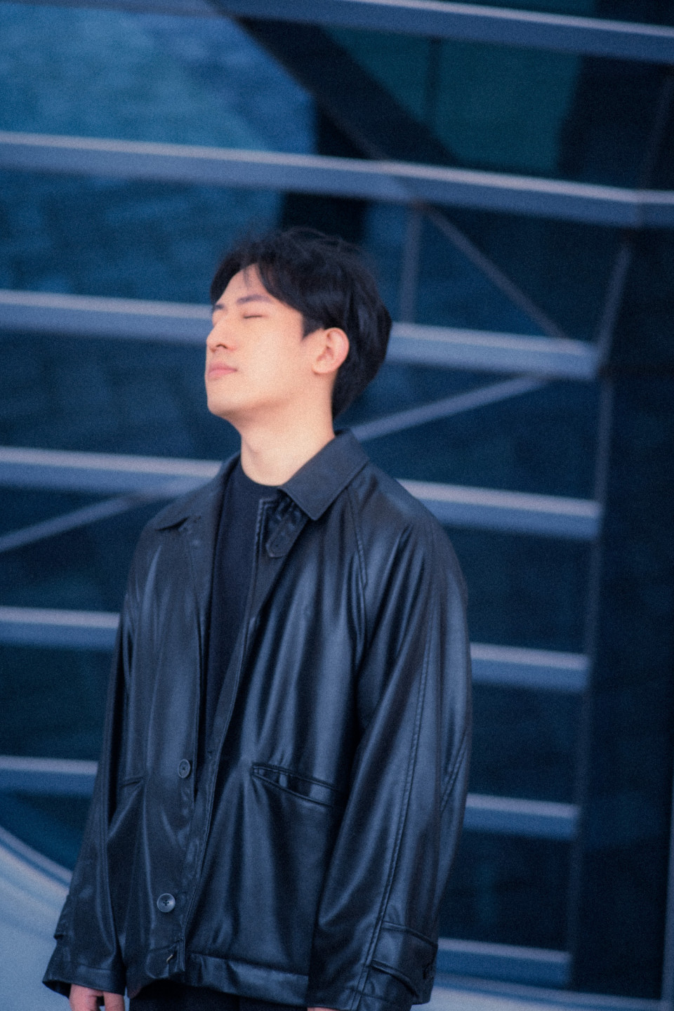 主唱小安,同時為甜約翰御用作詞人