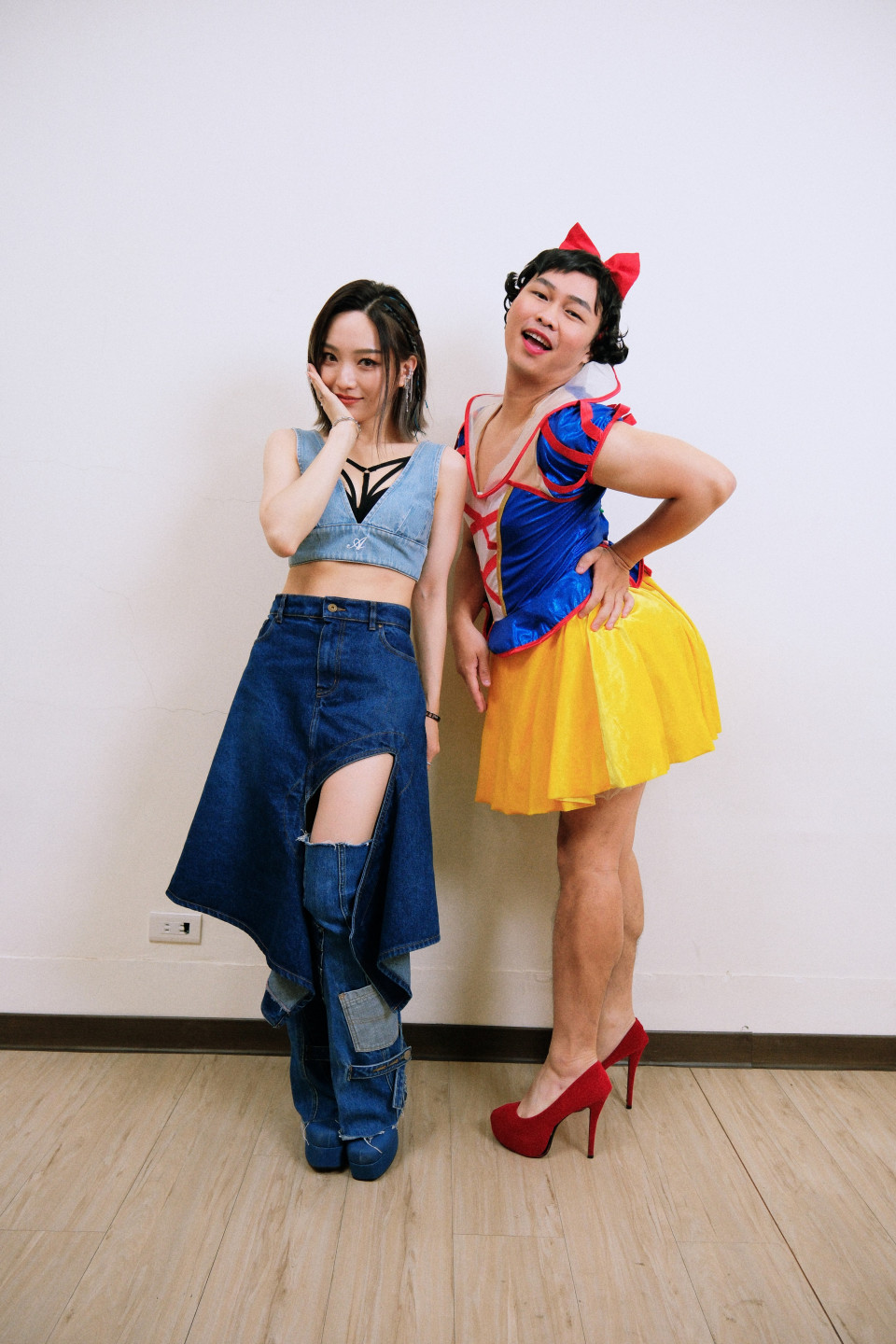 閻奕格近期也發行全新專輯《Changing Room》赤裸展現自我