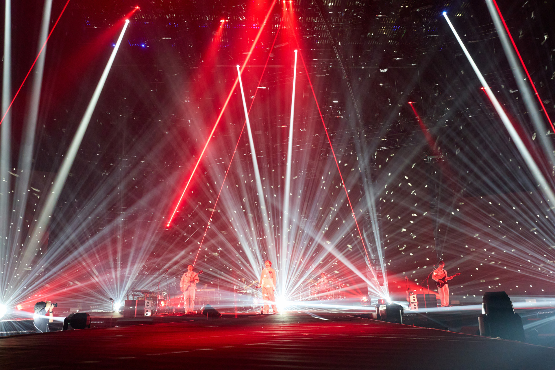 理想混蛋用音樂帶領樂迷穿梭這科幻奇異空間