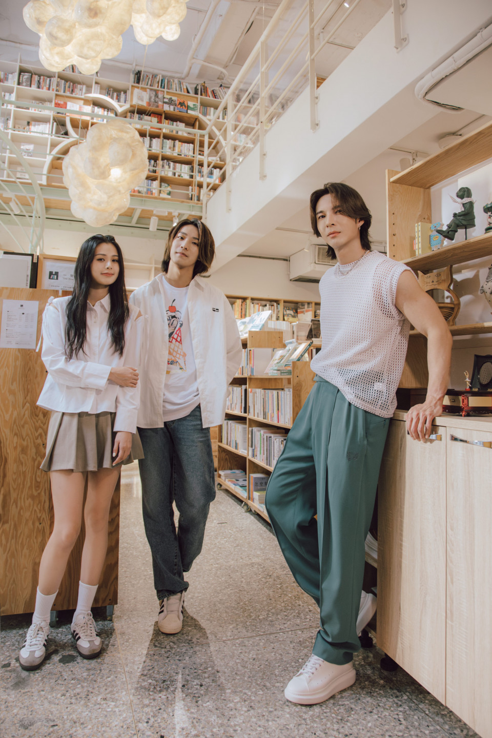 左至右:容容、煥鈞、陳勢安