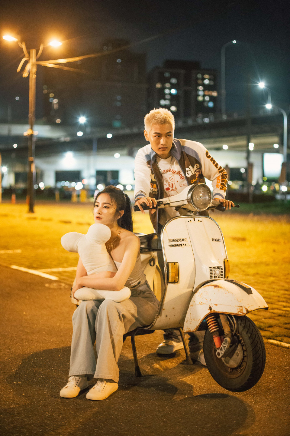 那祈、黃祝賢儒(左起)