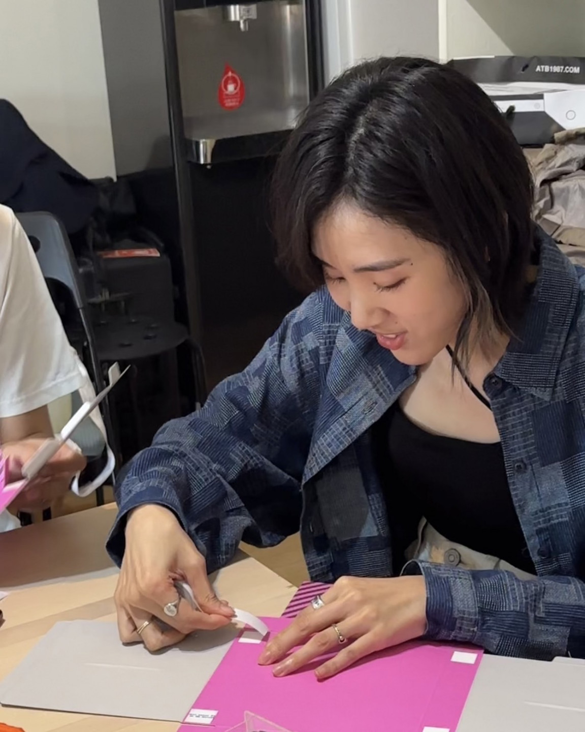 尋人啟事親自組裝專輯出貨