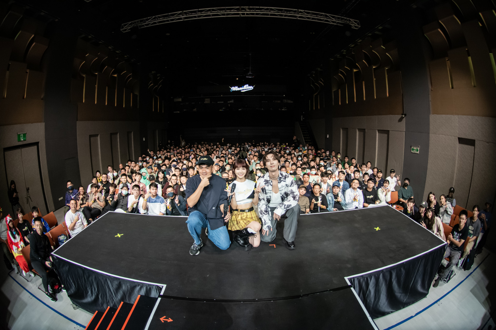 蔡哥(左)、溫妮(中)與陳勢安(右)