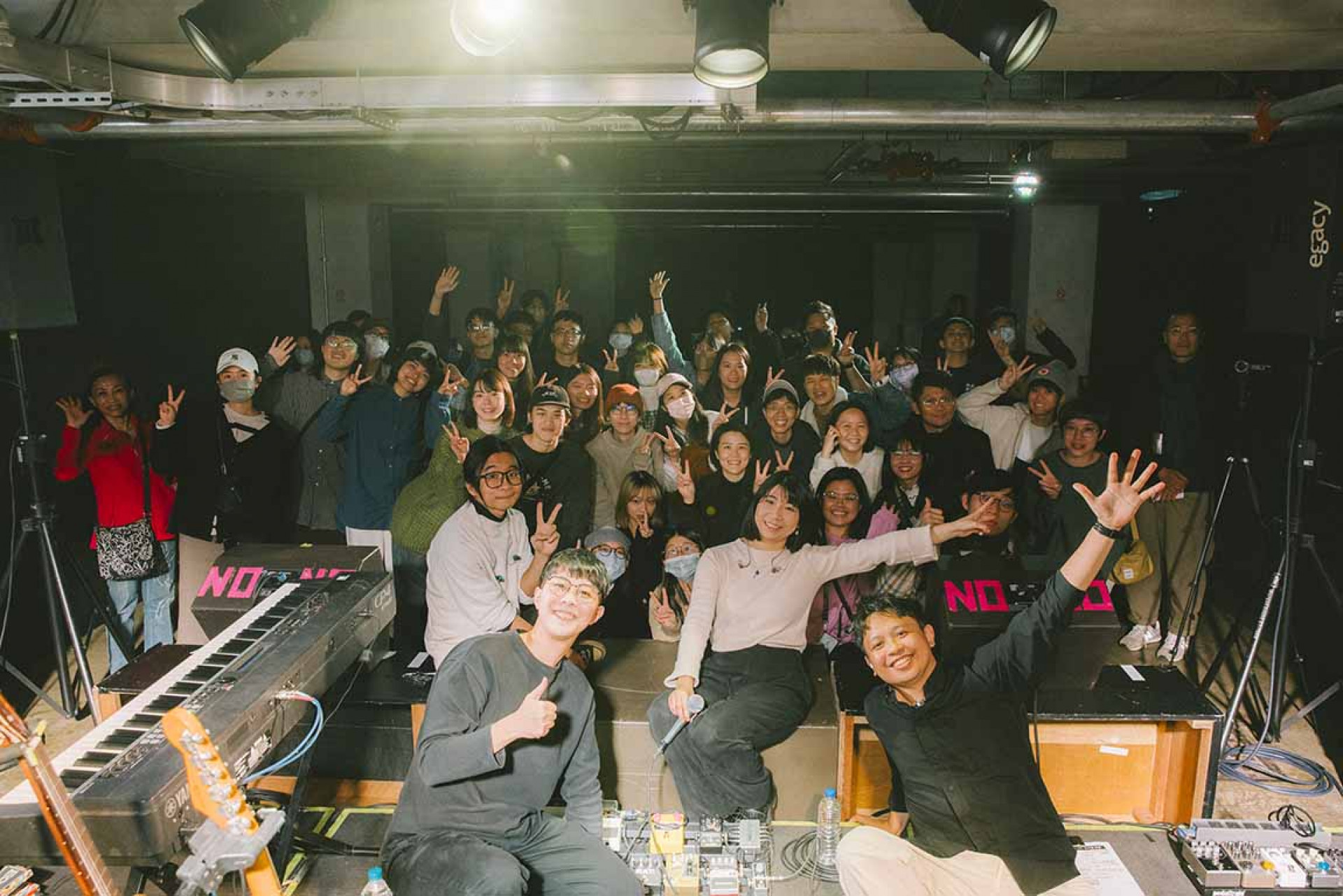 緩緩 Huan Huan 在台中 Legacy chako 進行 2024 年首場演出(攝影師:許東)