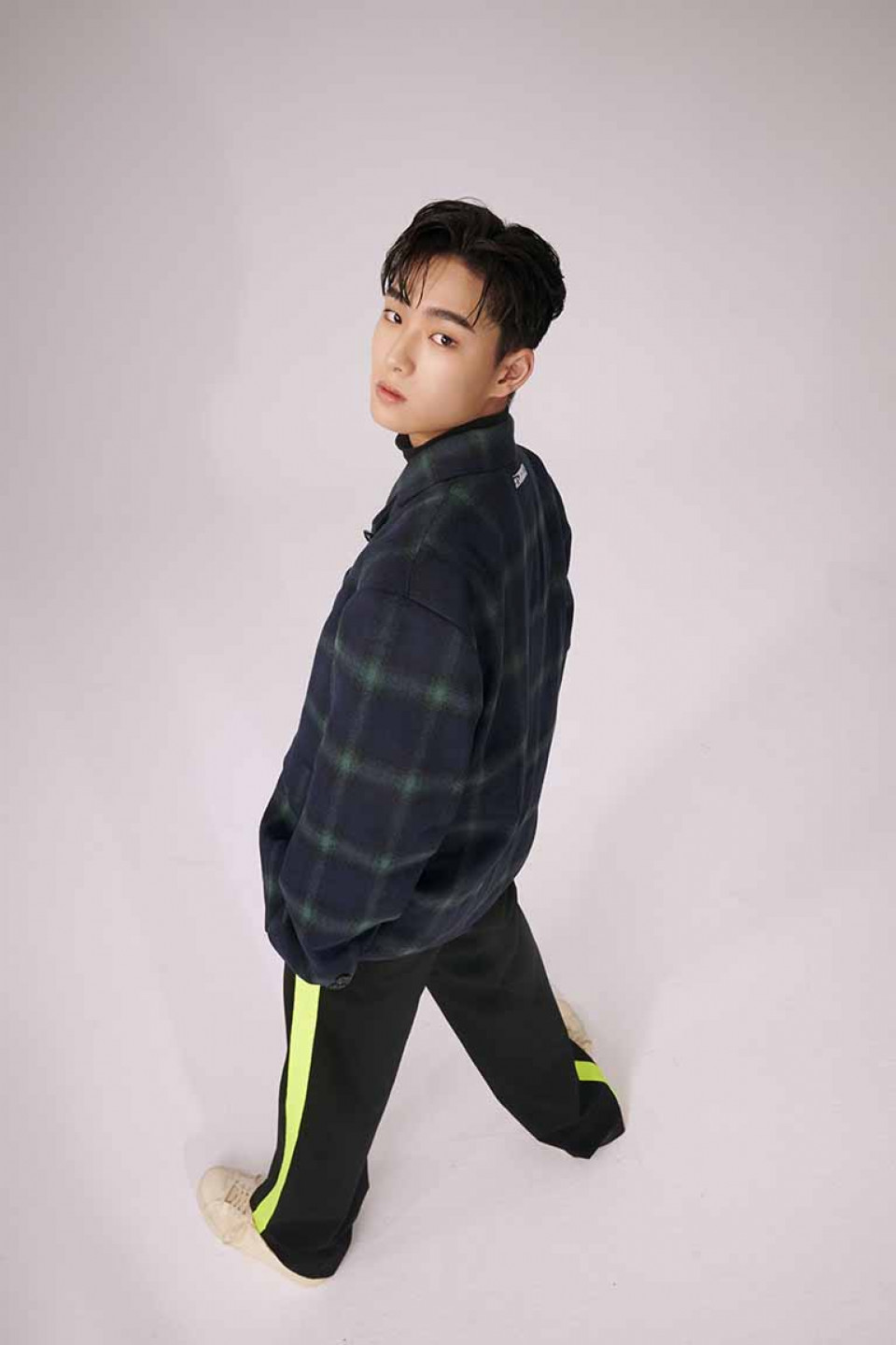 聚光燈打下來的那刻,如同匯聚所有粉絲愛的光芒,須弘道登台不再感到害怕,知道自己並不孤單,擁有很多支持跟陪伴。(照片提供:種子音樂)