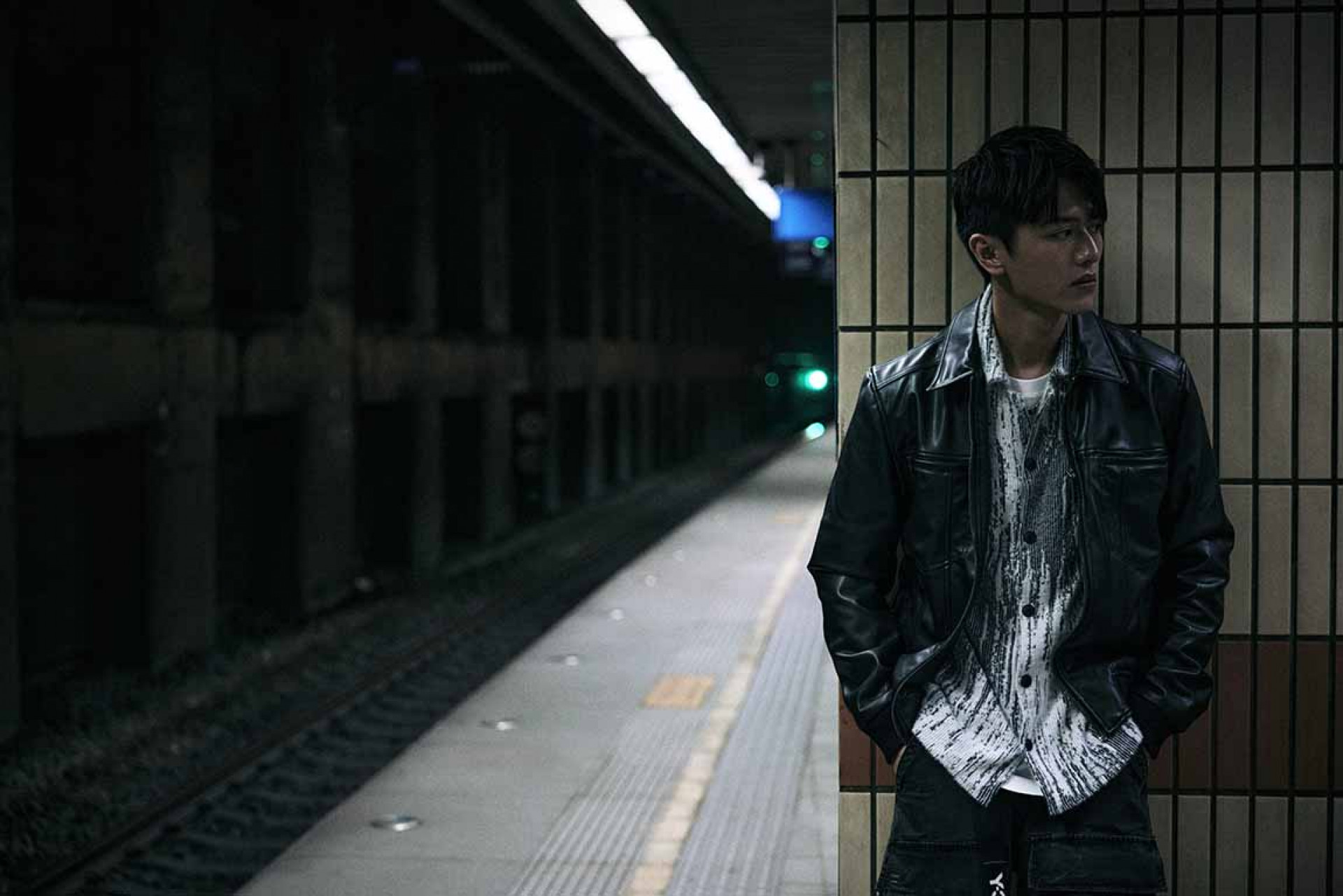 奇人異事_奇天_宣傳照02