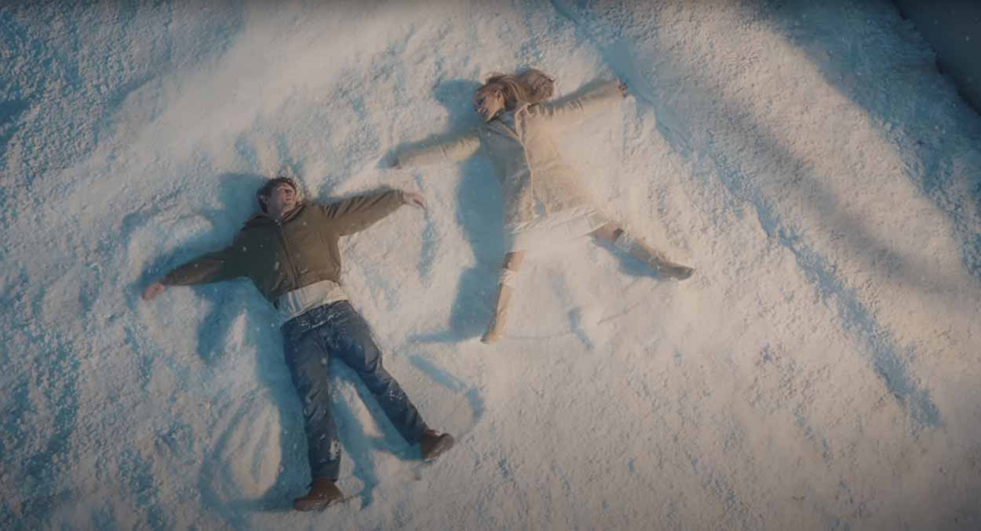 MV重現電影《王牌冤家》經典場景 - 截自Ariana Grande YouTube