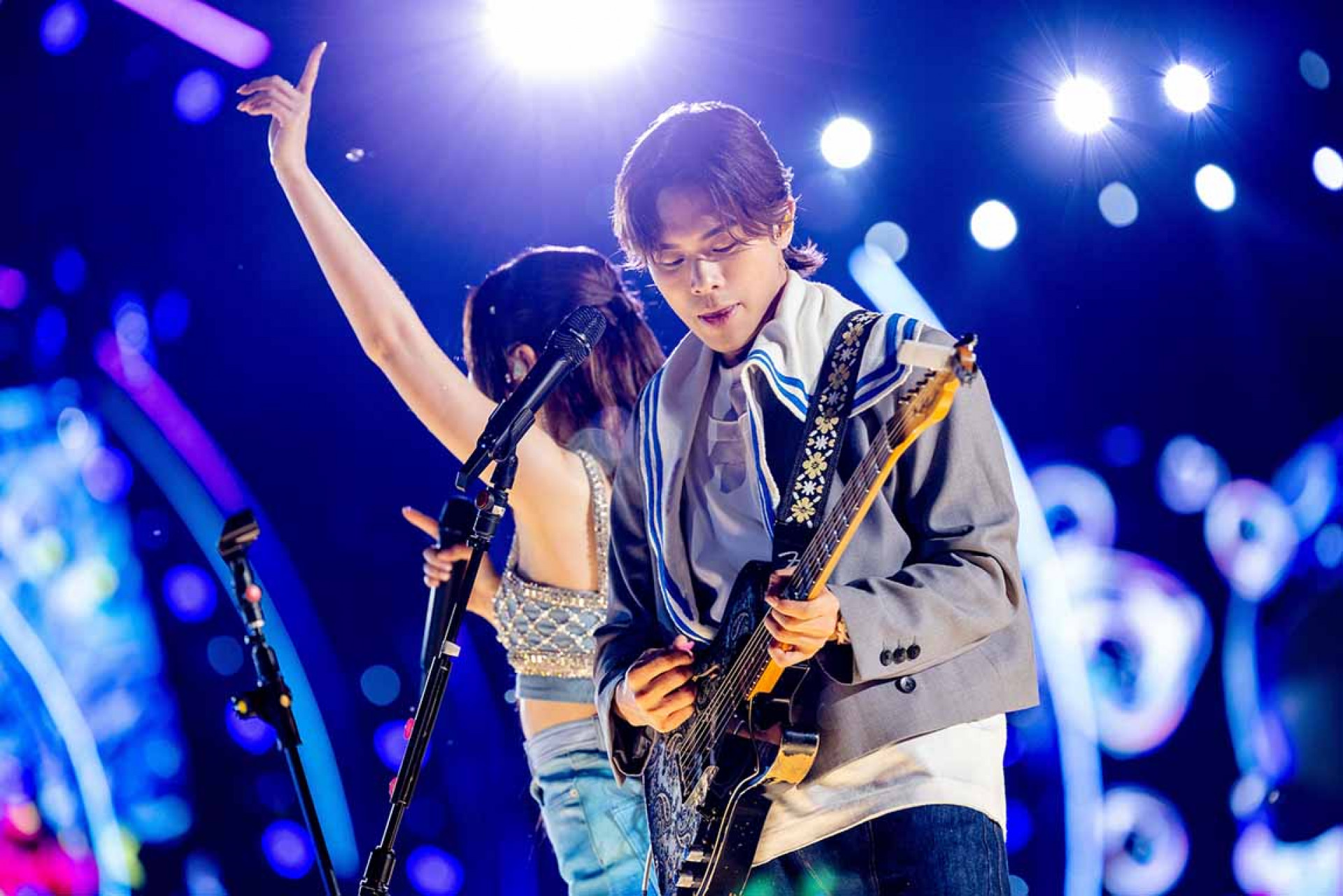 圖09:告五人將「海洋」穿上身,雲安一襲水手服讓歌迷們大喊「超可愛!」(相信音樂提供)