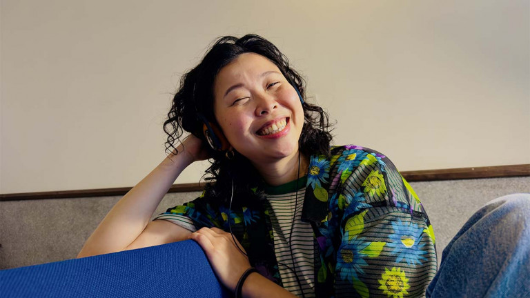 創作女聲「Saltcan」推出個人首支單曲〈Trouble〉將「想念」化為信號發送 Yokkorio 獻出製作人處女作