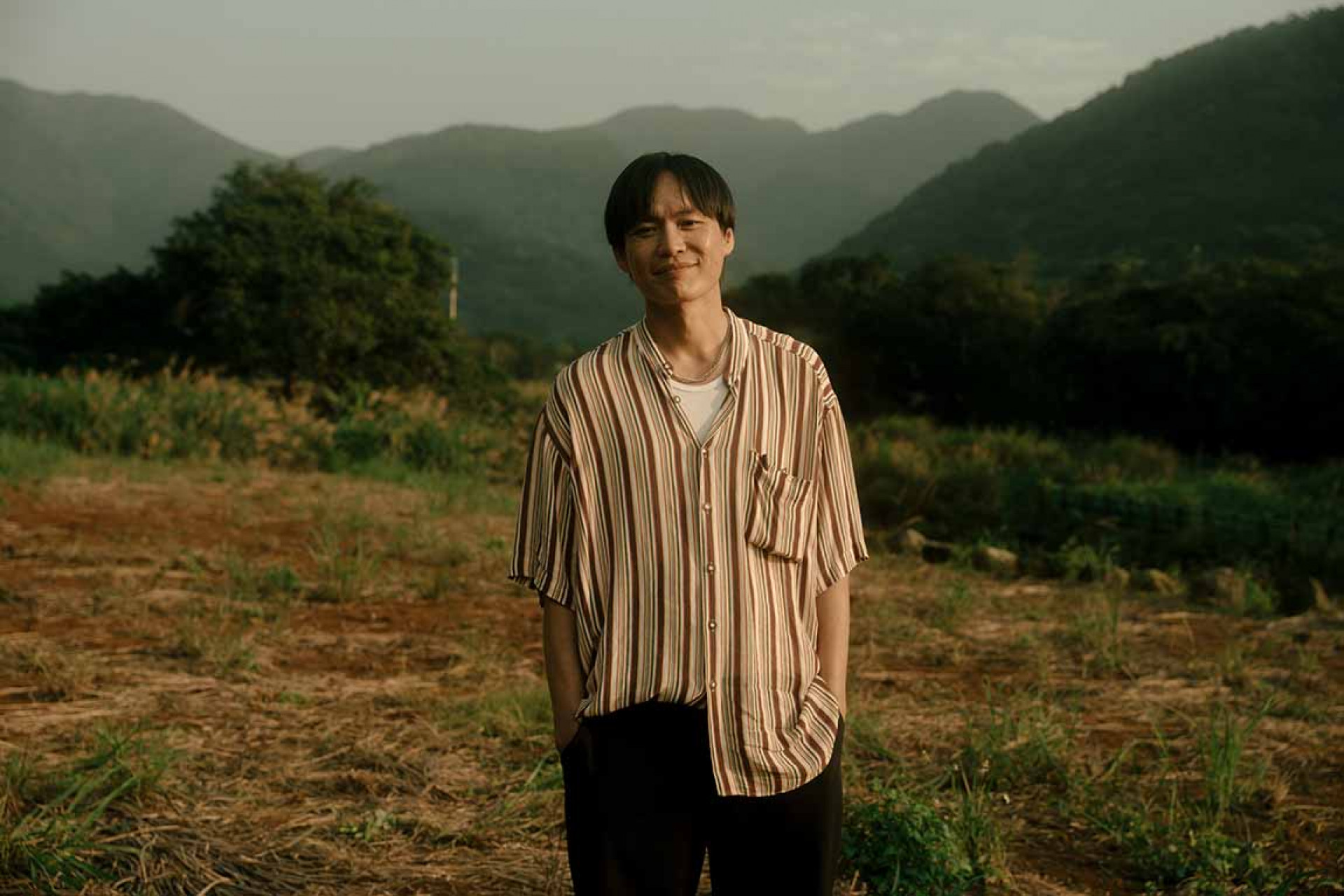 飾演MV主角的黃鐙輝