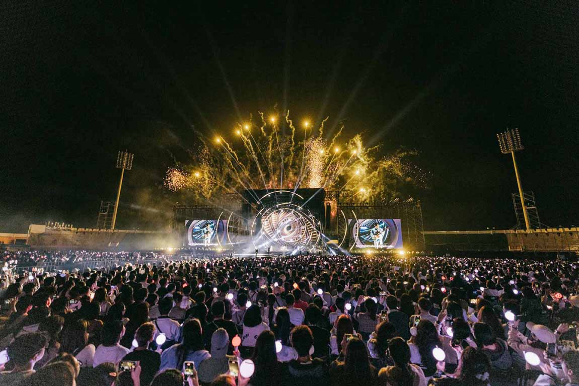 圖05:告五人動員超過500人、歷時20天 從無到有打造震撼舞台。(相信音樂提供)