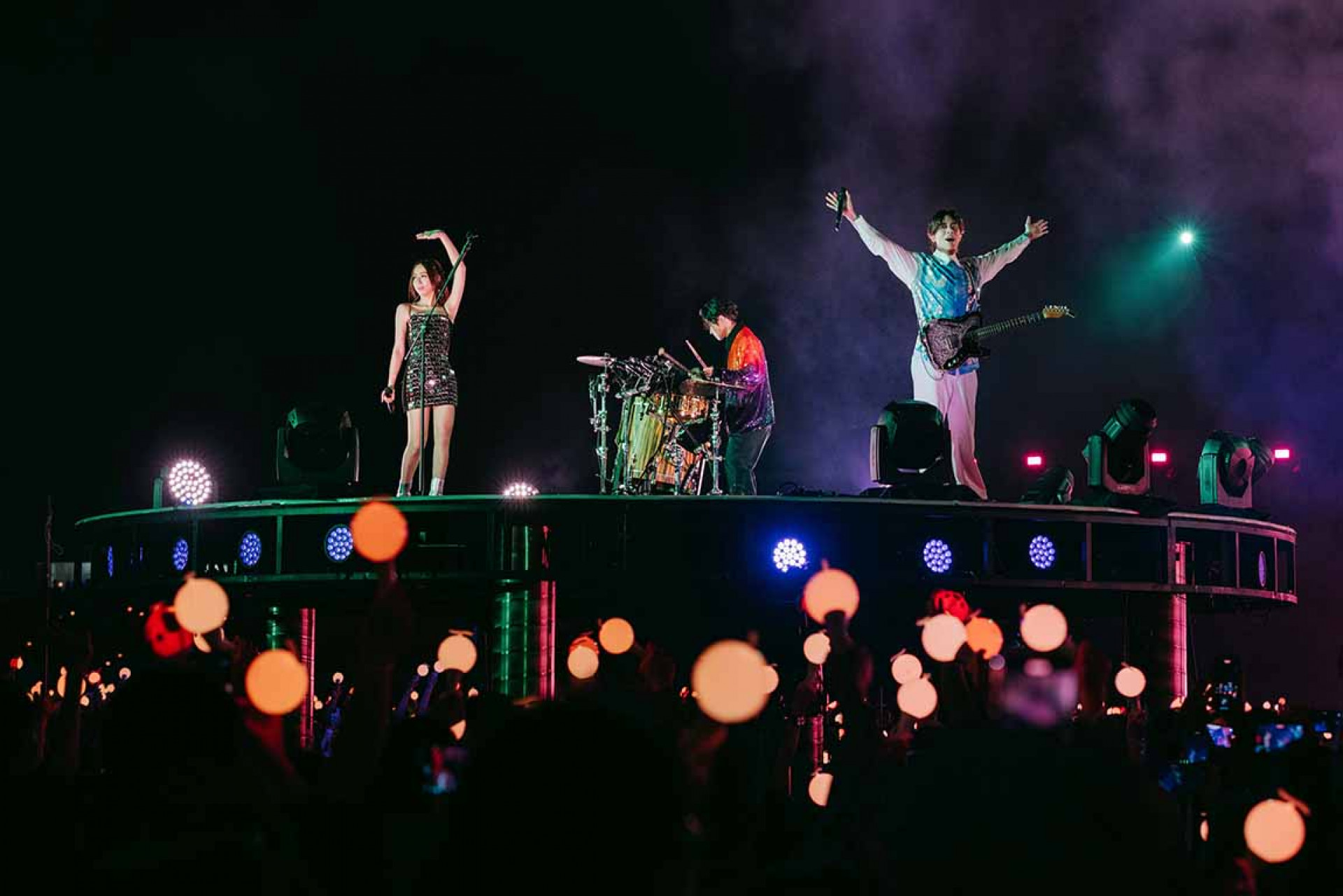 圖04:告五人告五人《宇宙超有趣》史無前例戶外演唱會幕後浩大工程紀錄全公開。(相信音樂提供)