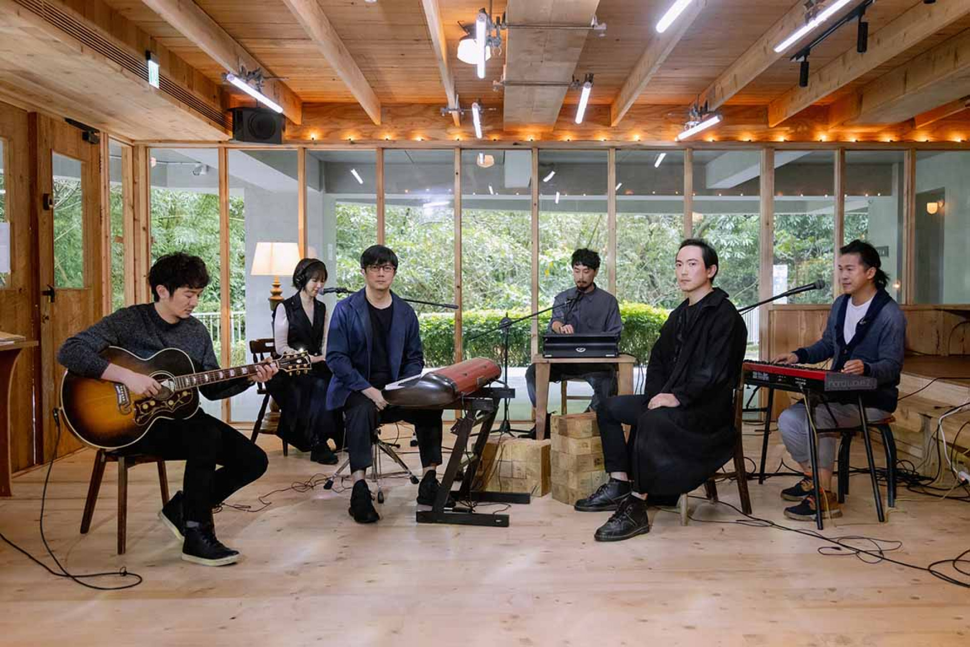 回聲樂團希望透過新歌〈Take a Shine〉的溫暖力量,陪伴眾人渡過難關。