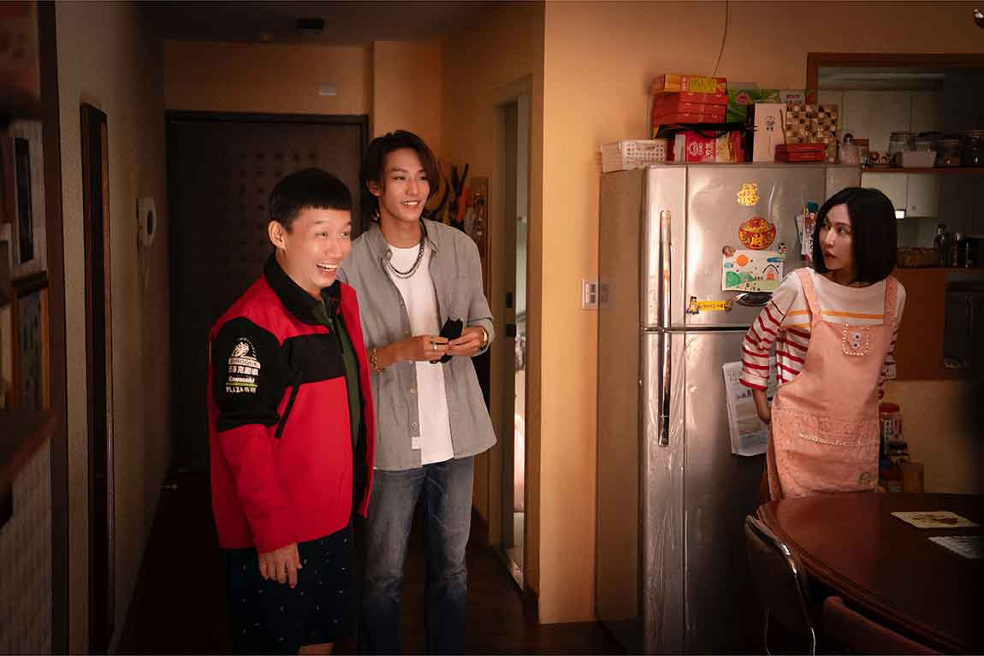 左起：郭子乾、煥鈞、曾莞婷（瀚草文創提供）