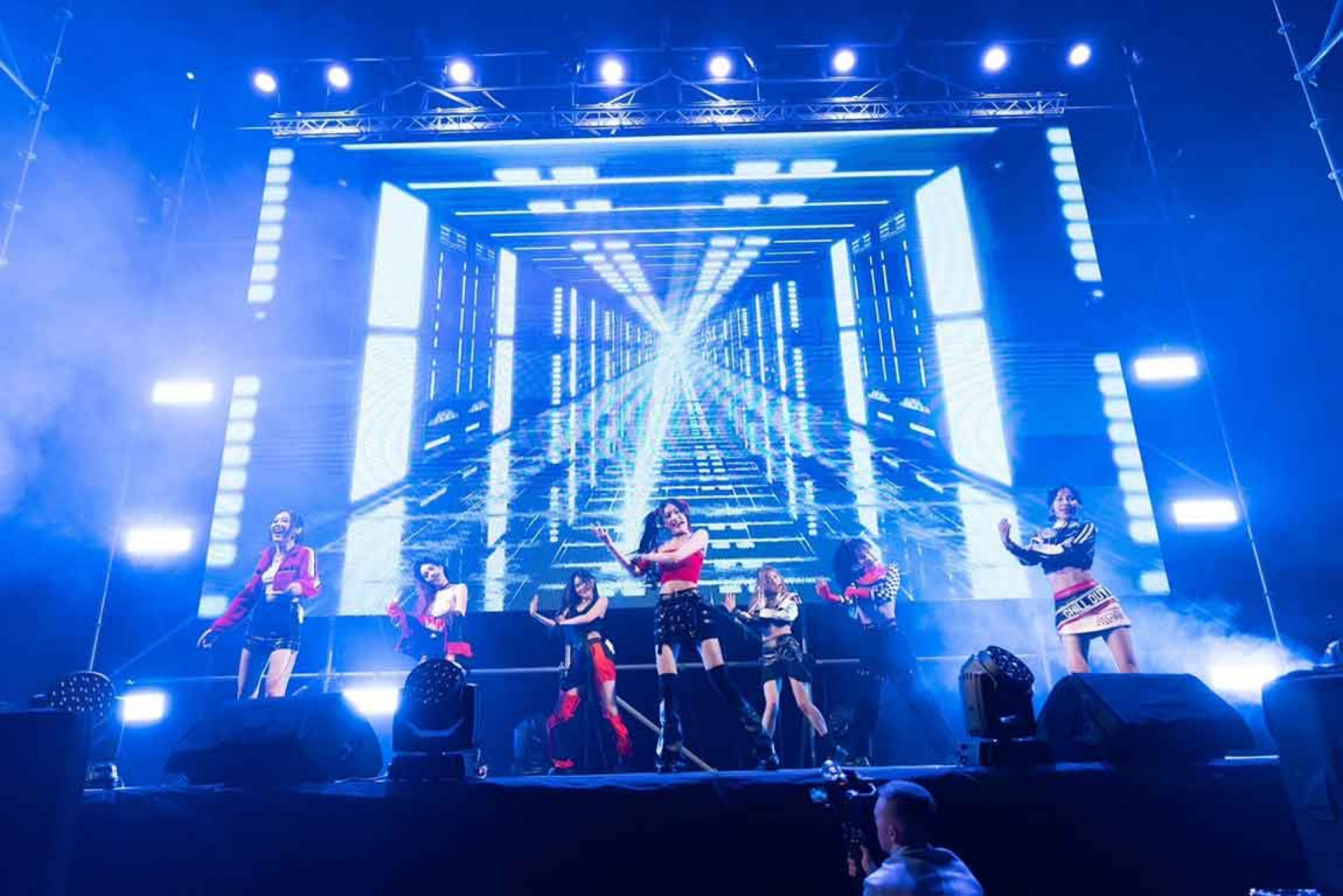 未來少女冠軍女團「日光之橙」專場簽唱會演出火力全開夯曲全發＿3