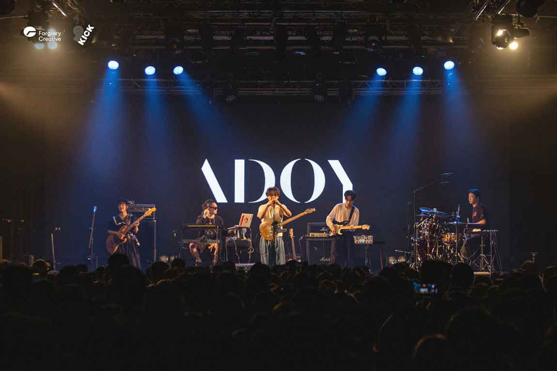 ADOY-為-2016-年於首爾成軍的-Synth-pop-樂團，團名由主唱的貓「YODA」之名反轉而來。-