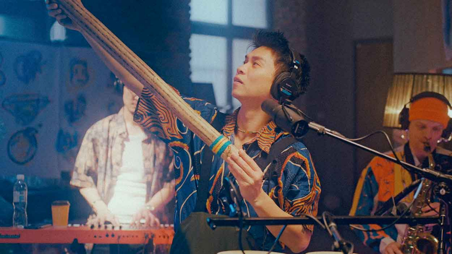 熱帶唱作才子雷擎與Fi-Né-粉內一拍即合,促成本次合作