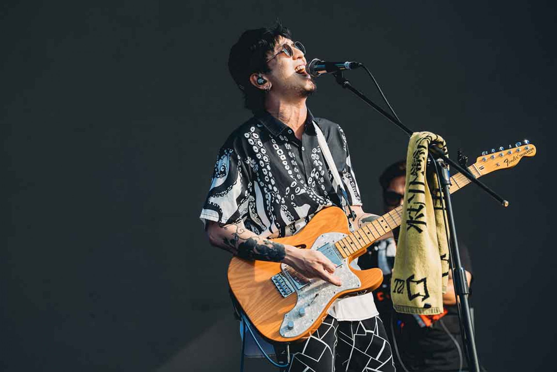 康士坦的變化球吉他手阿尼-(照片:出日音樂)