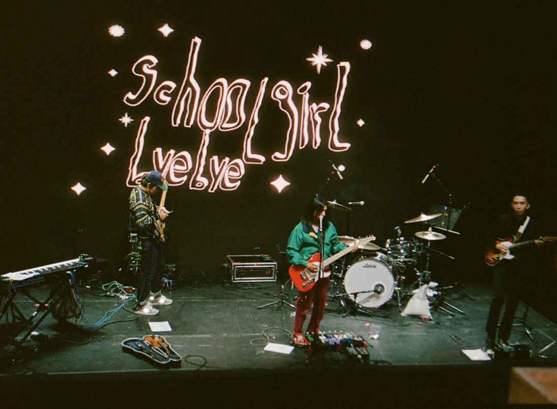 Schoolgirl-byebye-去年赴美國巡演-2