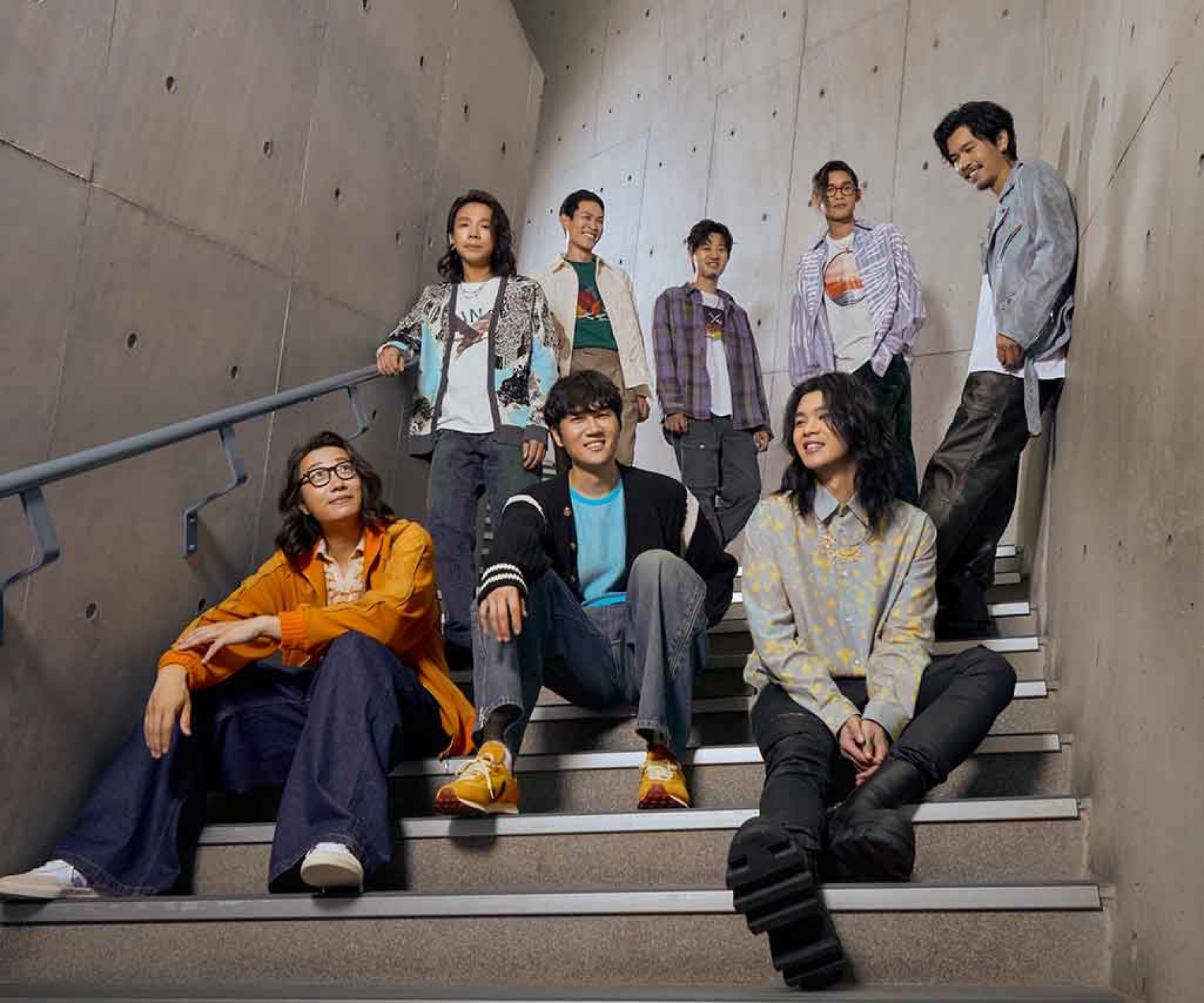 圖01:金曲樂團麋先生、宇宙人歐洲巡演攜手催生「宇宙麋人」新曲〈你在哪裡〉。(相信音樂提供)