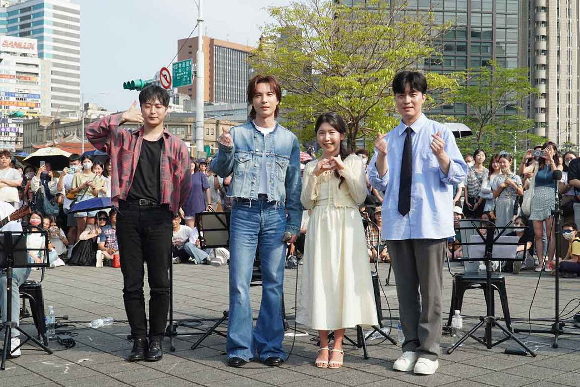 合照1-左至右(豹子男,陳勢安,金琳,金善宇)