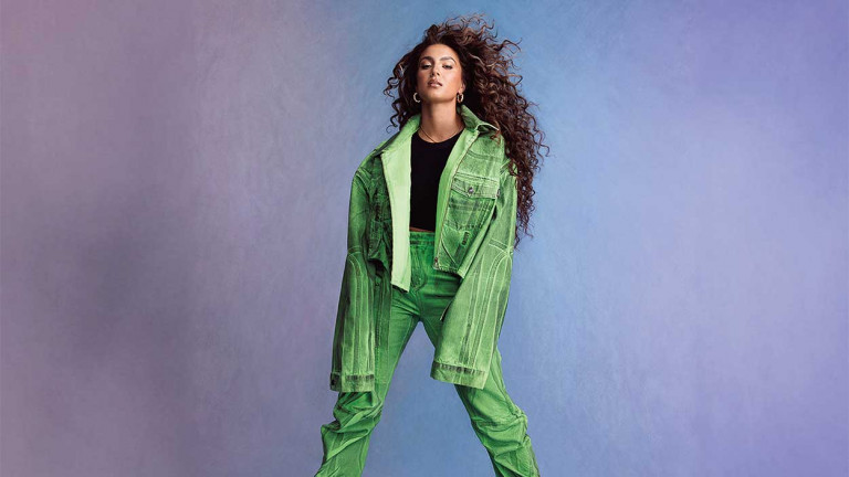 葛萊美肯定加州自信女聲Tori Kelly  跨曲風難不倒挑戰K-POP話題合作與LE SSERAFIM隊長夢幻連線 8月17日 台北首站實力開唱！