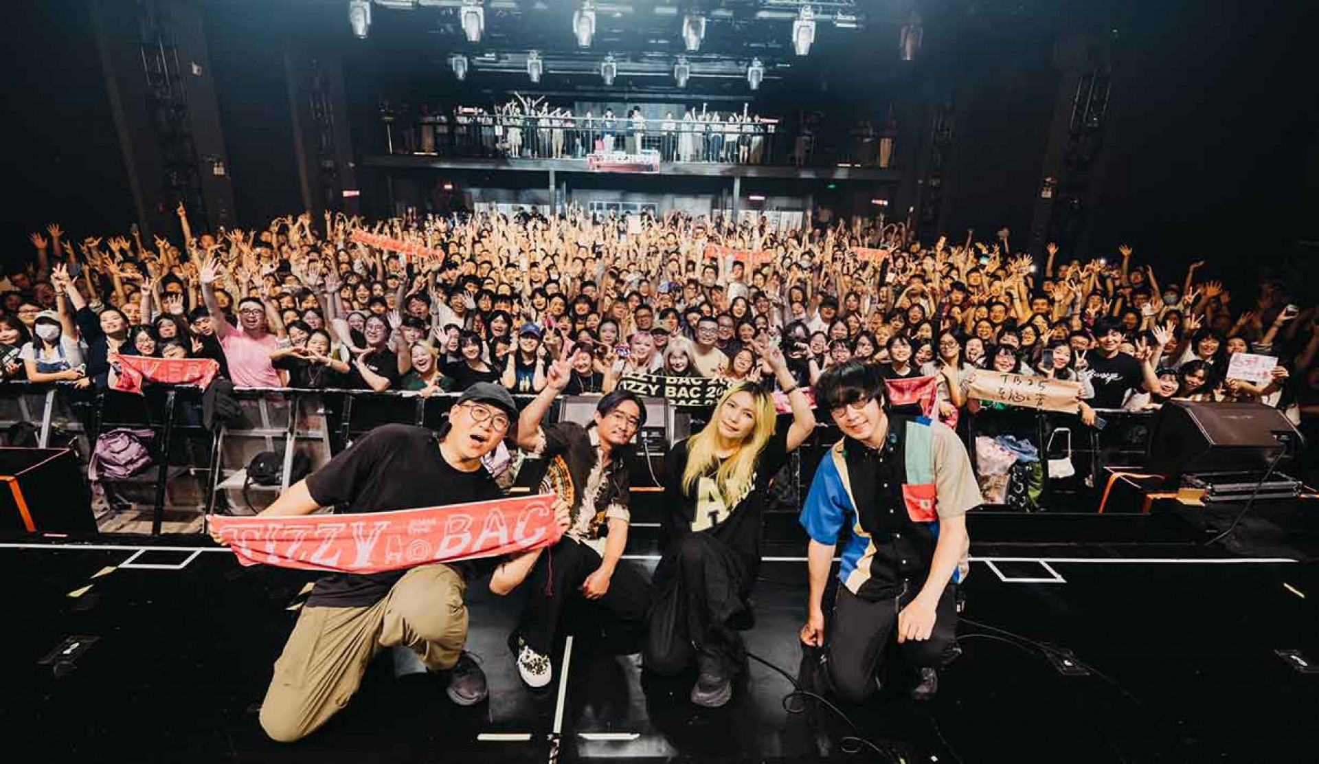 圖05：Tizzy-Bac睽違10年香港專場演出,〈從地心竄出〉最終場期待與股東相見歡。（相信音樂提供）