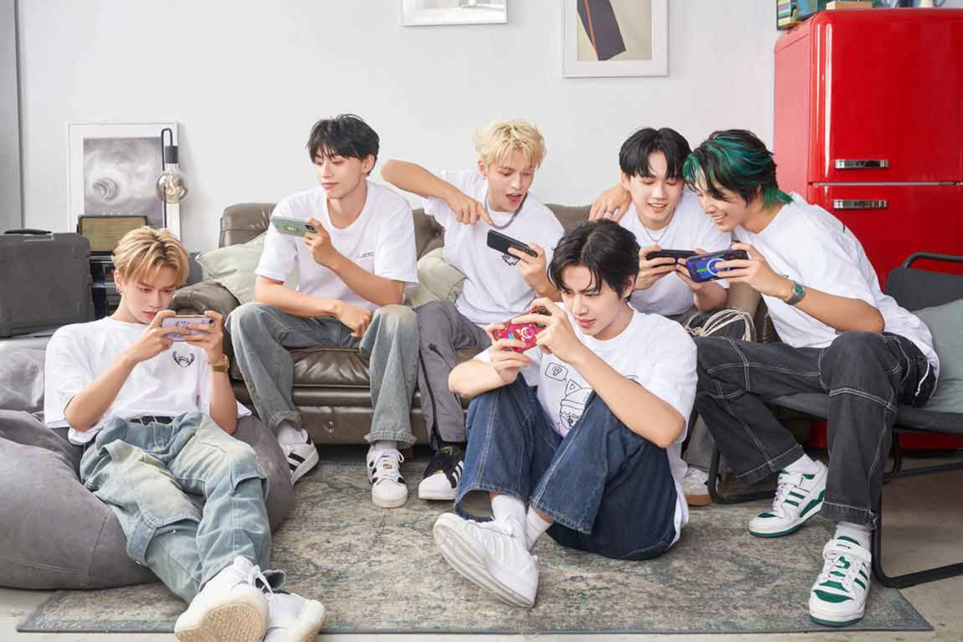 Ozone2_(左起)子翔、文廷、哲言、佳辰、祖安、煥鈞