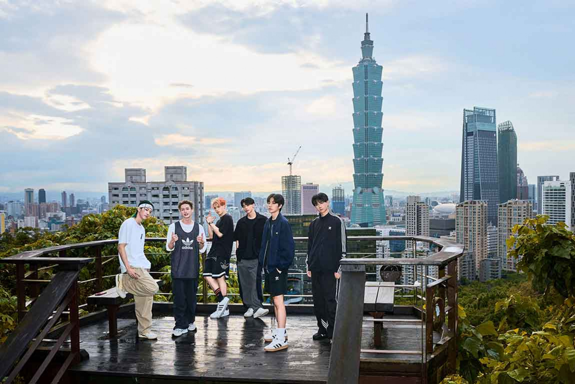 Ozone3_(左起)煥鈞、子翔、哲言、文廷、佳辰、祖安