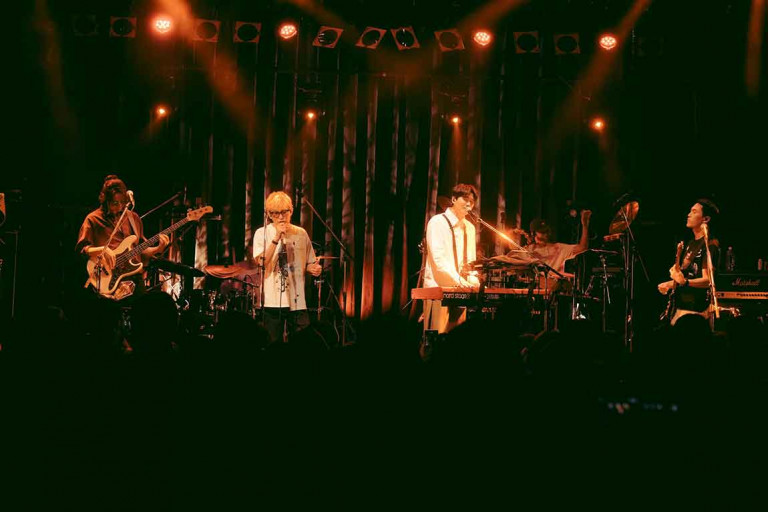 宇宙人日本發跡10年演唱會口碑爆棚 靜岡探班小玉實境主持遇暴雨、土石流警報　「晴男團」稱號發功！？