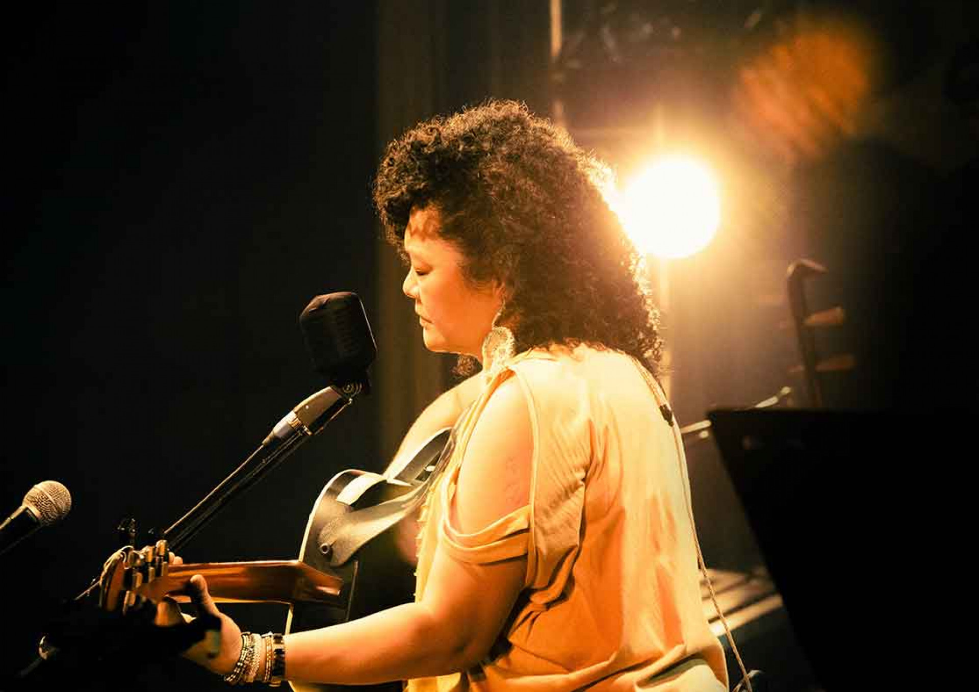 巴奈帶來許多驚喜台語翻唱