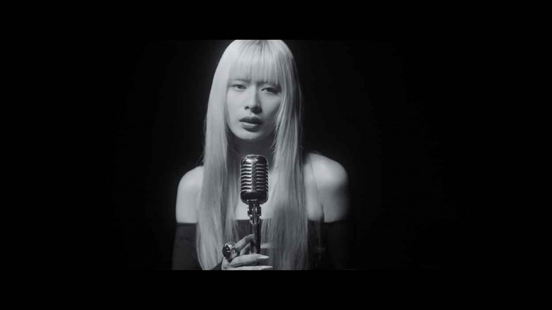 JUD陳泳希〈蒼白〉MV照_2