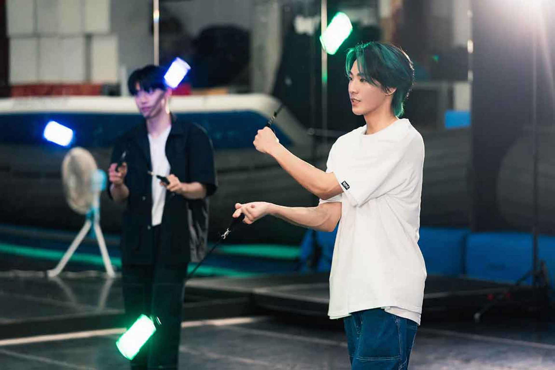 POI_左：文廷-右：煥鈞