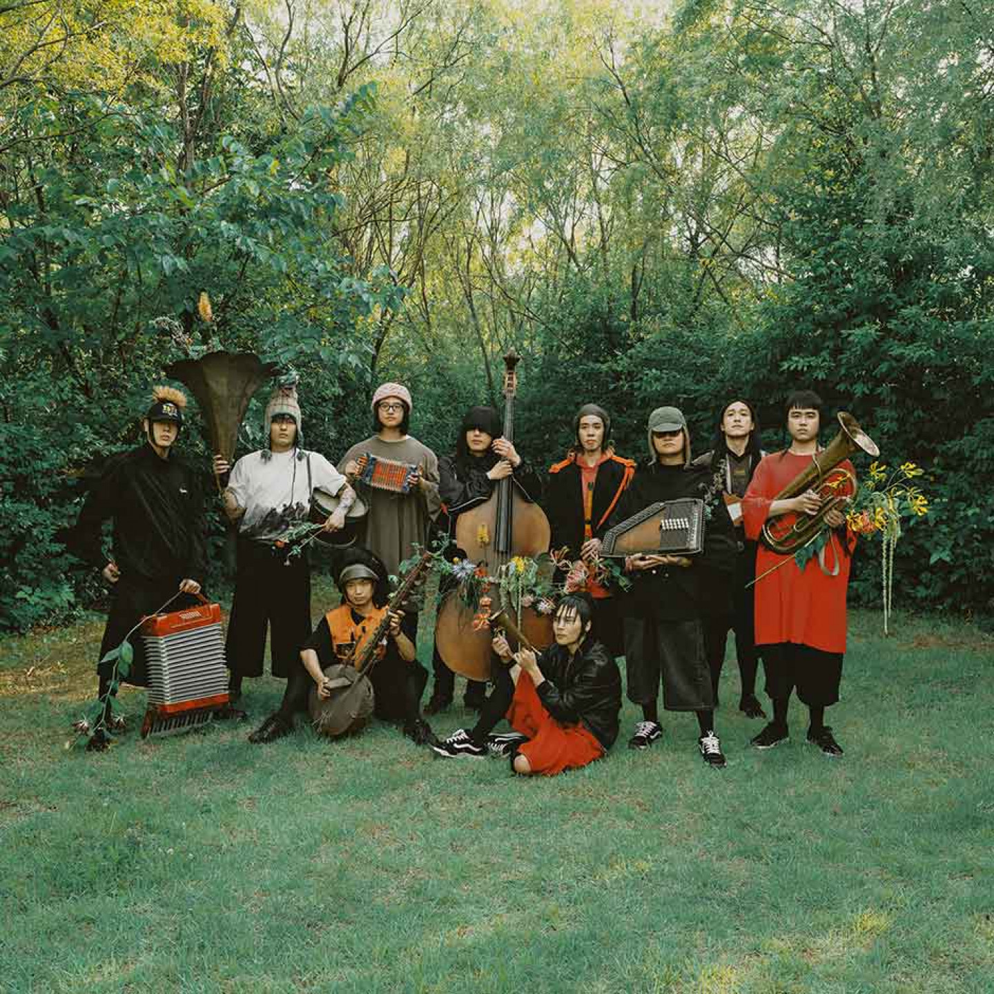 金曲最佳樂團落日飛車與韓國樂團-HYUKOH-聯手發表全新專輯《AAA》