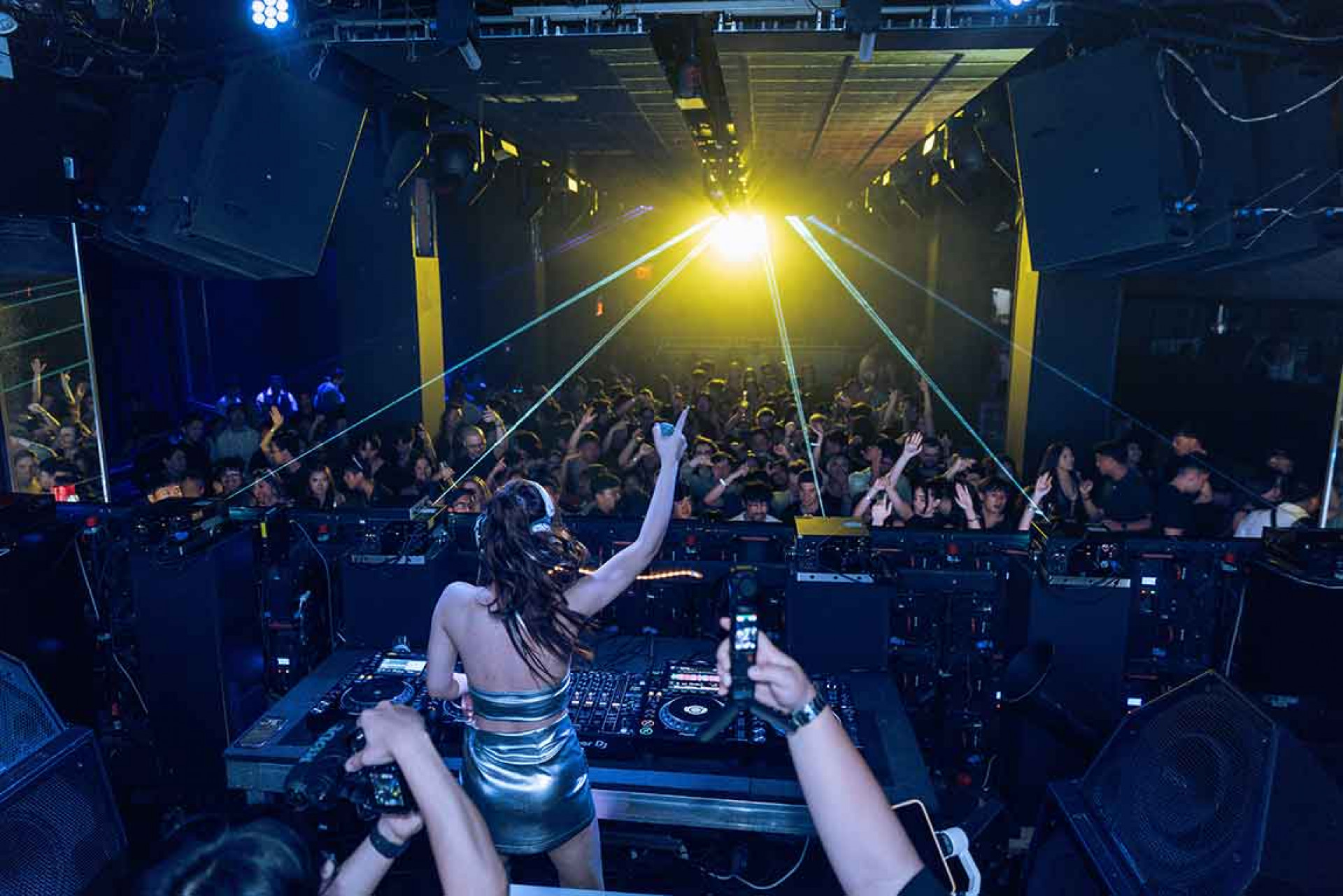 DJVeena-歐美演出_1