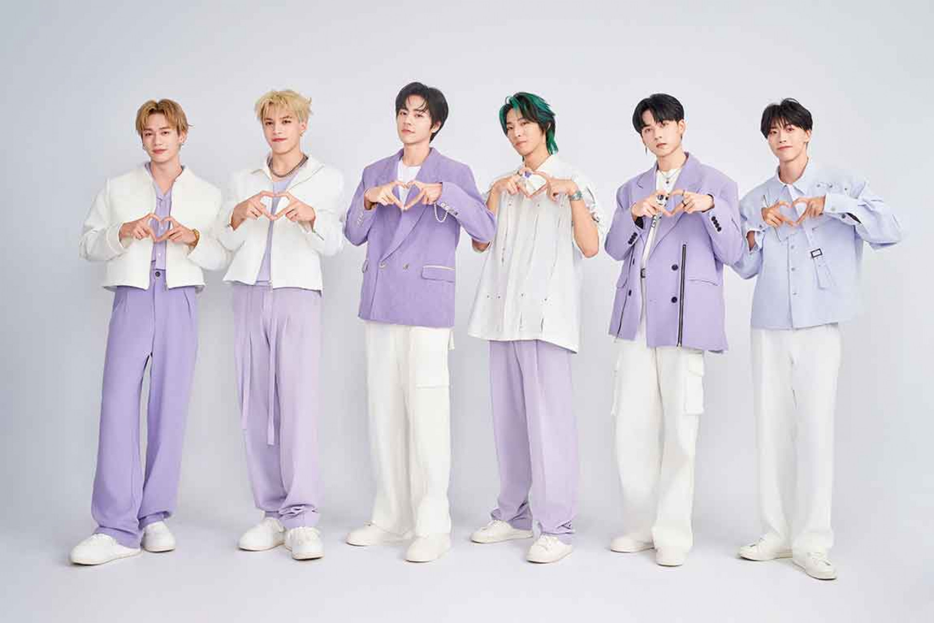 Ozone(左起)子翔、哲言、佳辰、煥鈞、祖安、文廷