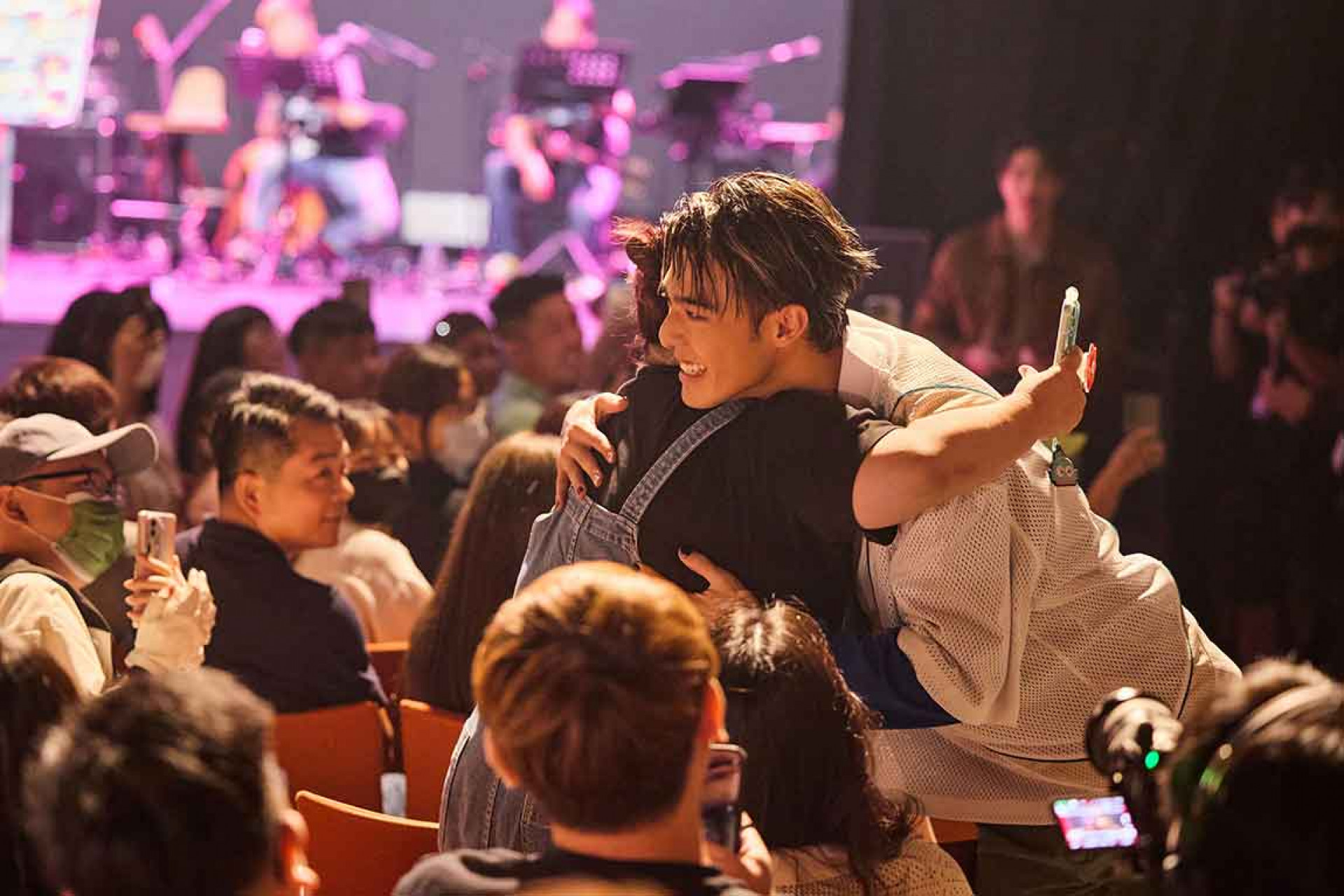 陳昊森與台下粉絲互動