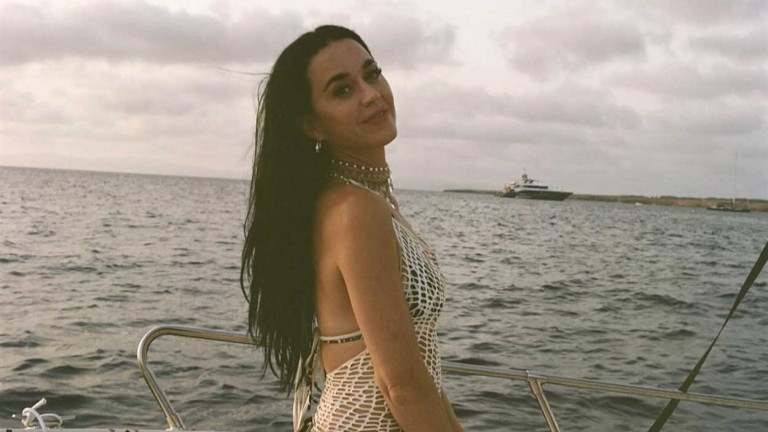 凱蒂佩芮揪奧蘭多布魯玩親親 新曲獻「靈魂伴侶」曝睡前超甜互動