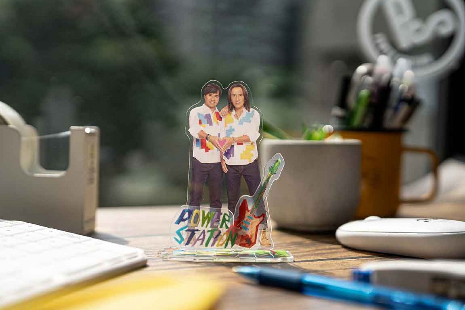 限量盤附「與動力結伴」立牌