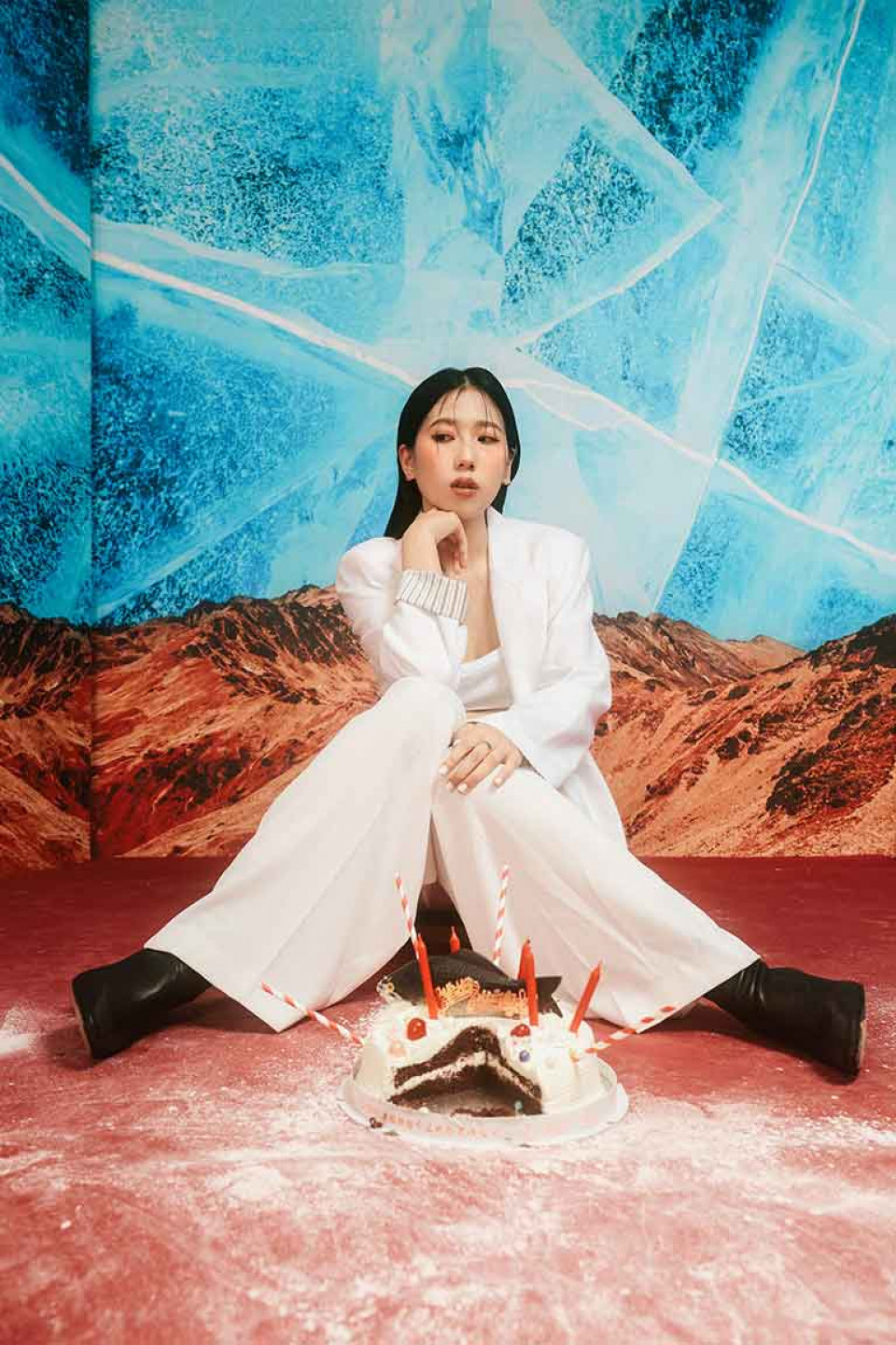 凹與山-Our-Shame-鼓手-Isan