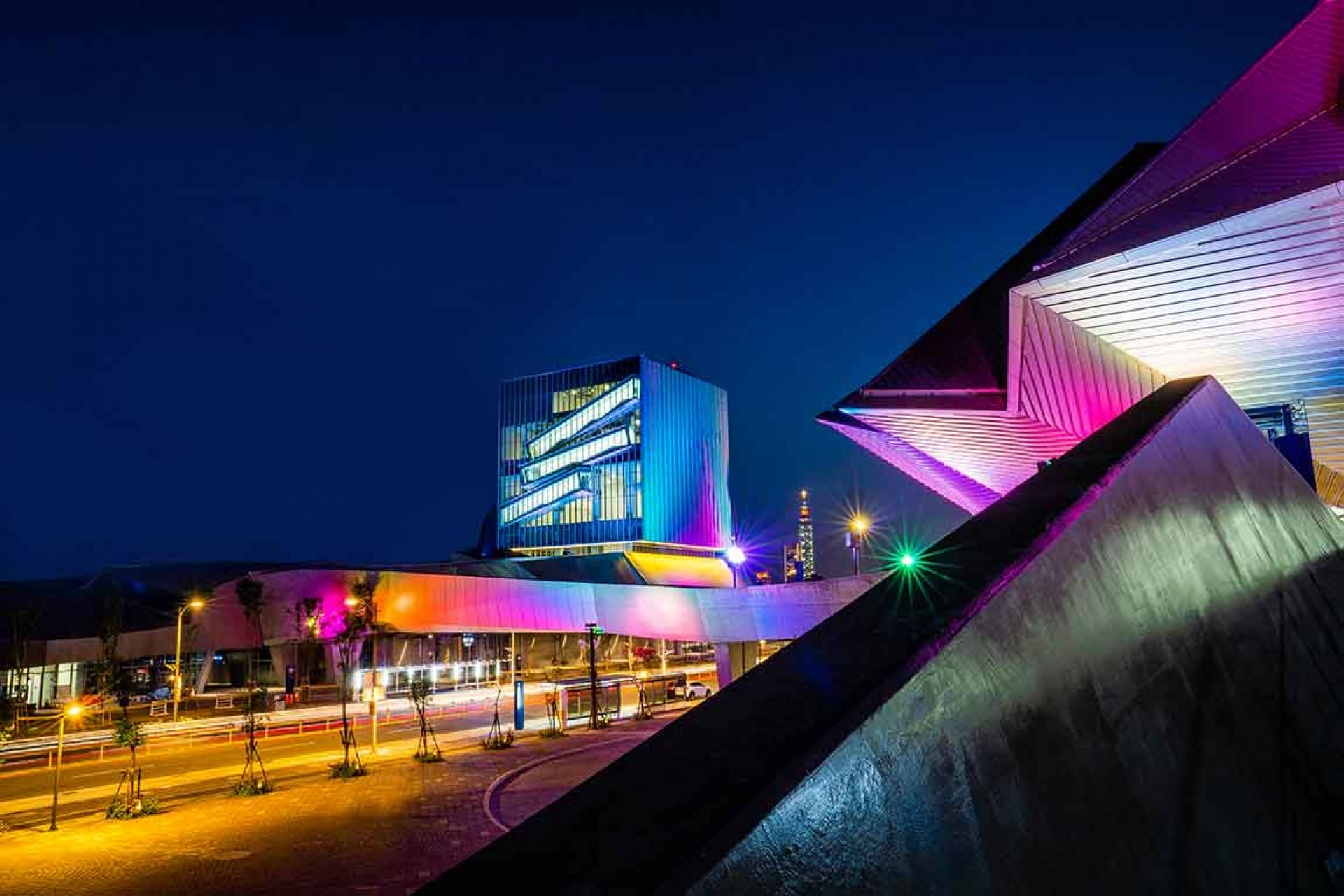 圖1:北流文化館與常設展「唱-我們的歌-流行音樂故事展」迎接三周年生日慶,開設九月壽星免費參觀及鄰里日活動。